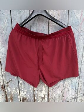 Janji Men's AFO 5” Middle Short. Large.